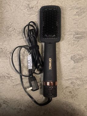 Amika Double Agent 2-in-1 Straightening Blow Dryer Brush